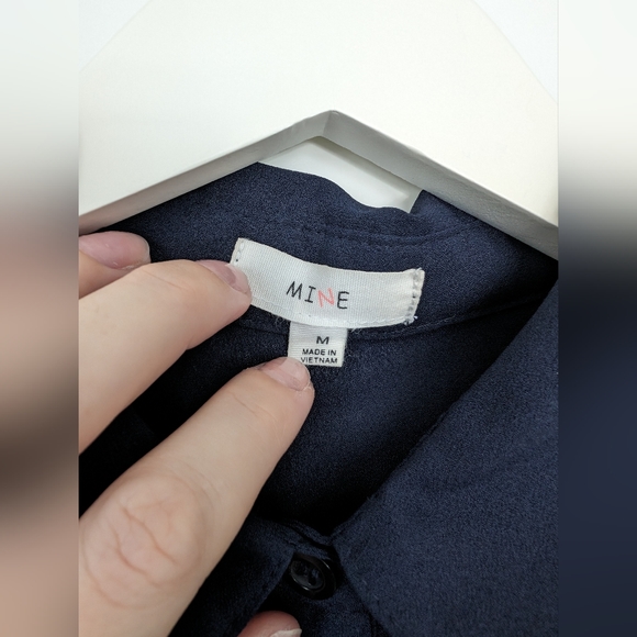 MINE Navy Sleeveless Lace-Back Top - Size M - Picture 4 of 4